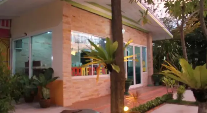 Тхаланг: Paklok House