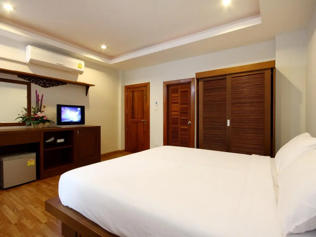Муанг: Kata Hiview Resort