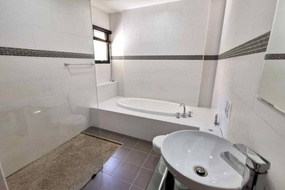 Самуи: 4 Bedroom Twin Villas Cheong Mon