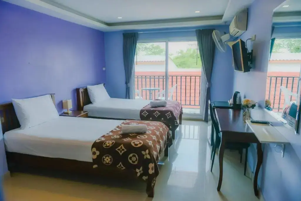 Паттайя: Patumnak Beach Guesthouse