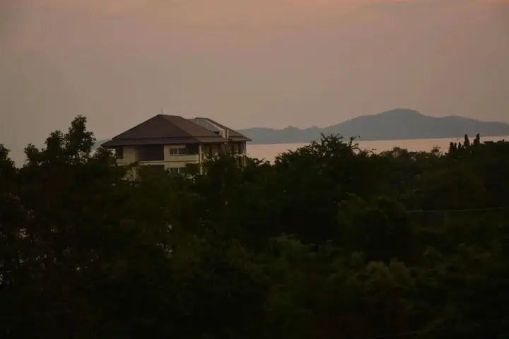Паттайя: Jomthein Hill Resort Pattaya