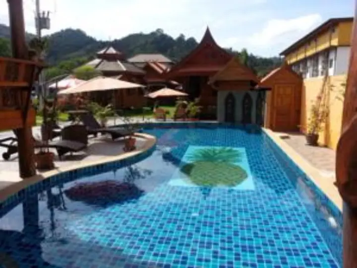 Кату: Golden Teak Resort Baan Sapparot
