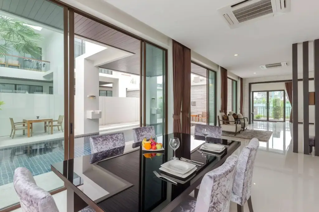 Кату: The Regent Pool Villa Kamala