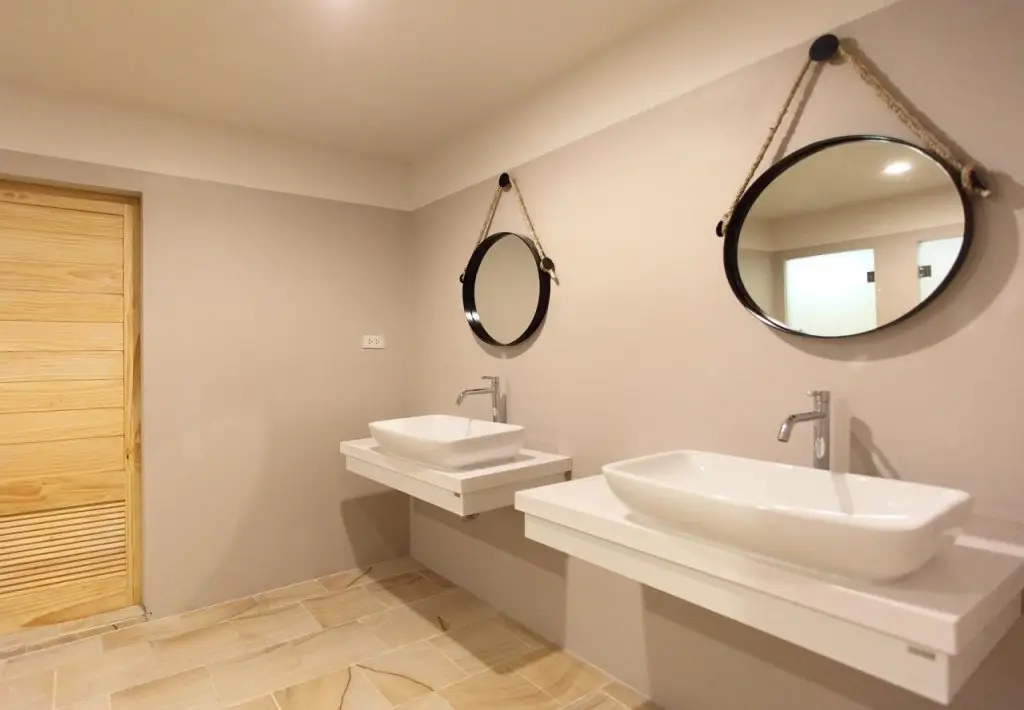 Кату: Lupta Hostel Patong Hideaway