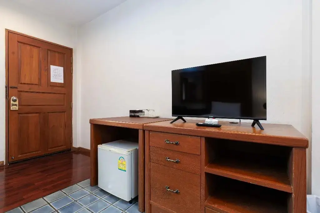 Бангкок: Charlie House Pinklao