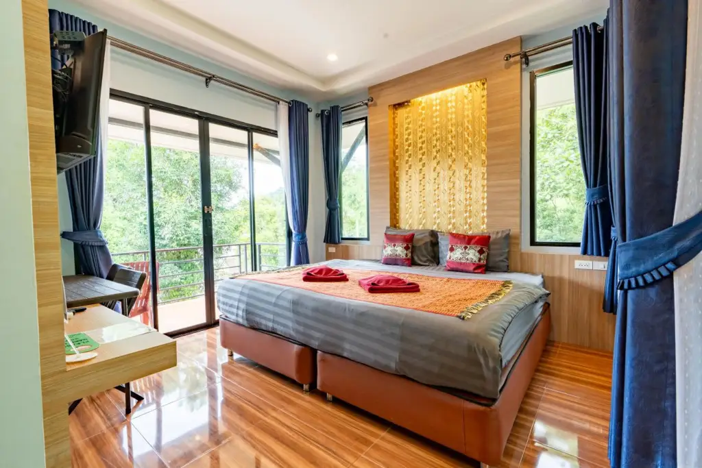 Фаном: Khaosok Rainforest Resort