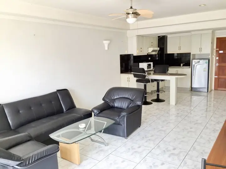 Паттайя: Yensabai Condotel