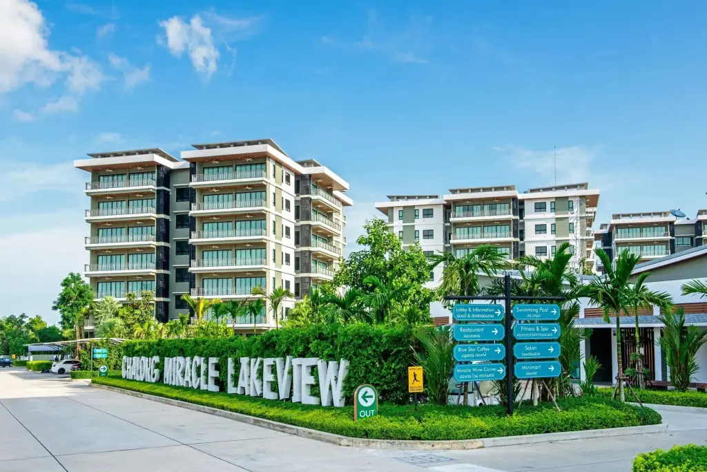 Chalong Miracle Lakeview Resort & Spa — фото 1