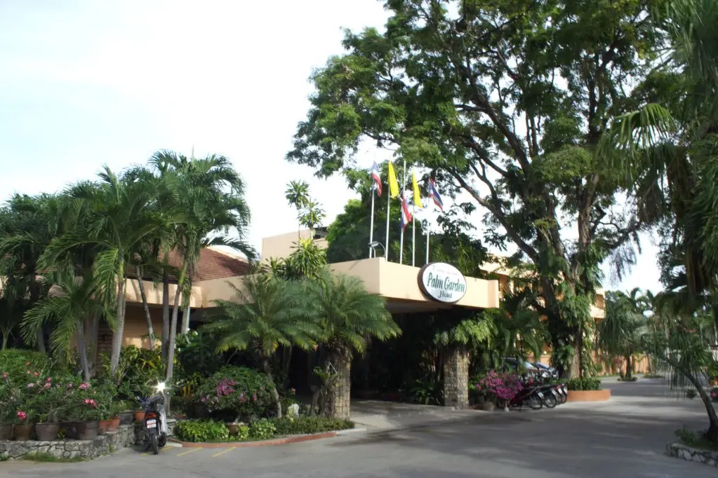 Palm Garden Hotel — фото 1