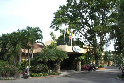 Palm Garden Hotel — фото 1