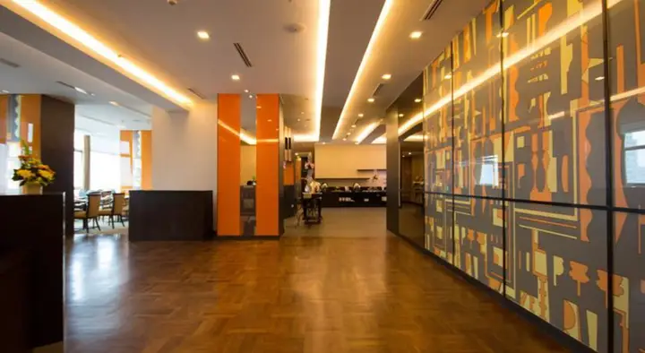 Бангкок: Executive Club at Windsor