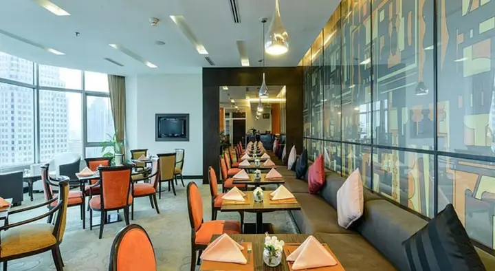 Бангкок: Executive Club at Windsor