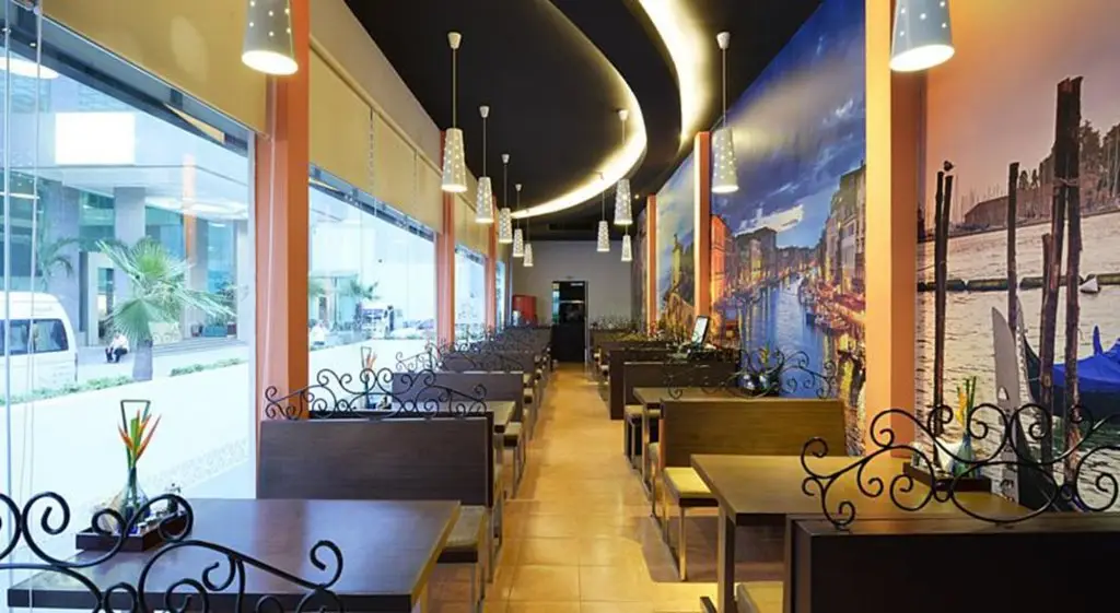 Бангкок: Executive Club at Windsor