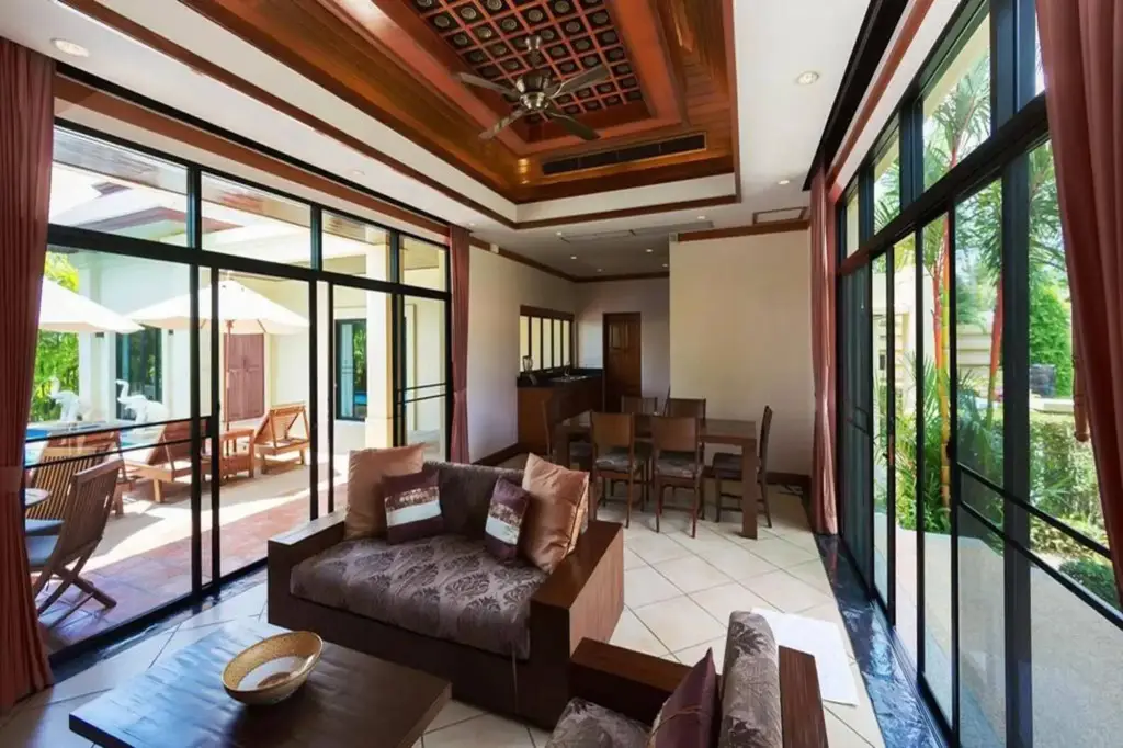 Муанг: Baan Bua Estate by Tropiclook