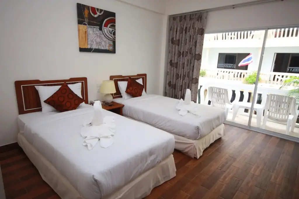 Чаам: Paisiri Hotel