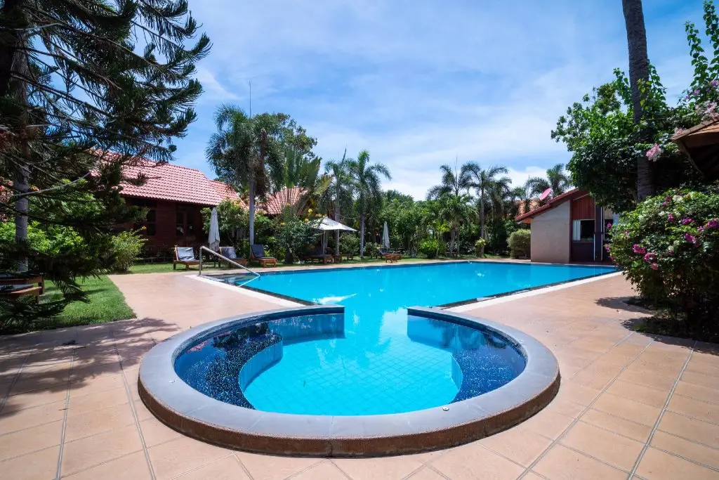 Банг-Саре: Bang Saray Village Resort