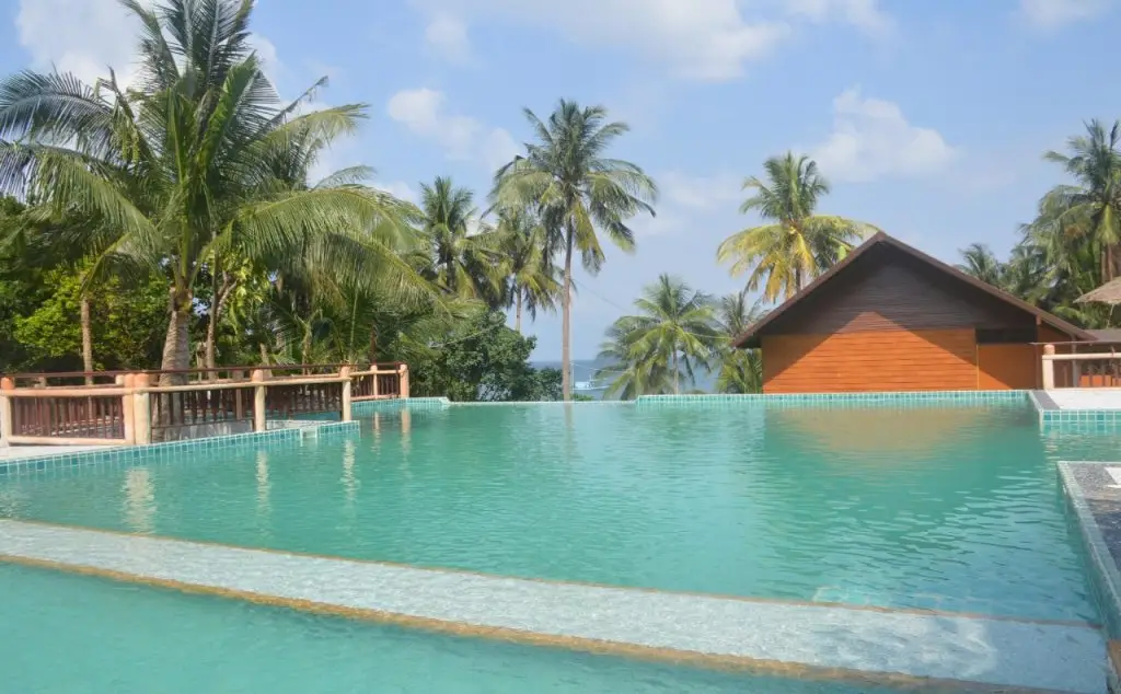 Остров Тау: Charm Churee Village