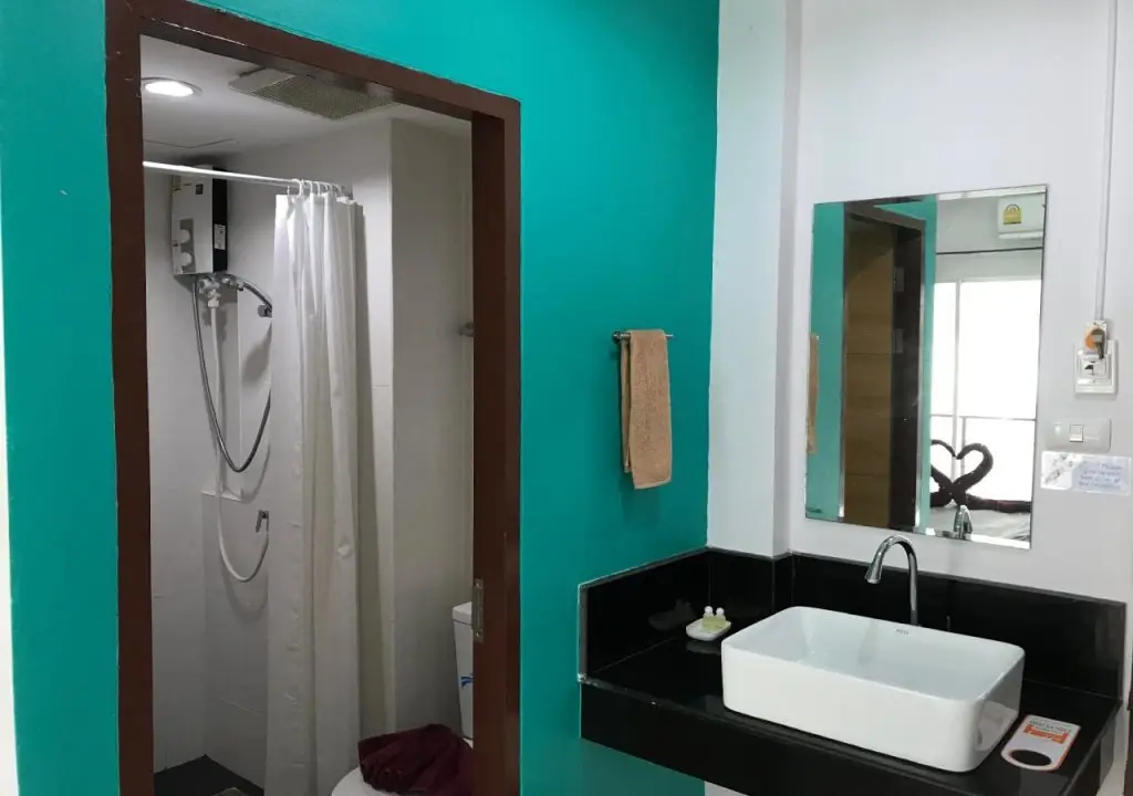 Кату: Bedbox Guesthouse & Hostel