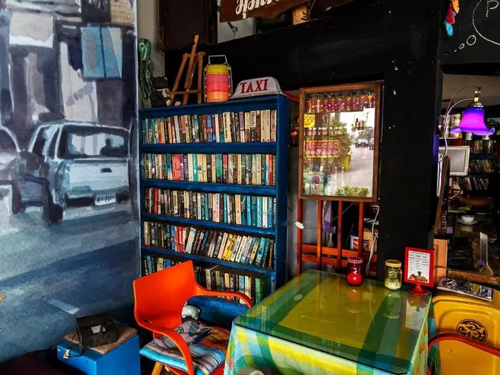Трат: Artist Place Trat