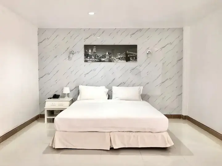 Лопбури: Lopburi Inn