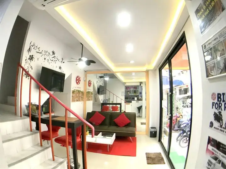 Кату: The Room Patong Hotel