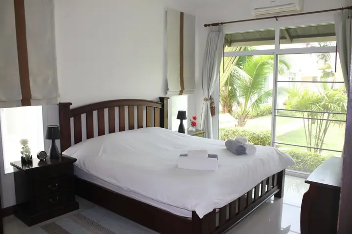 Сам-Рои-Йот: Talay Tara Resort