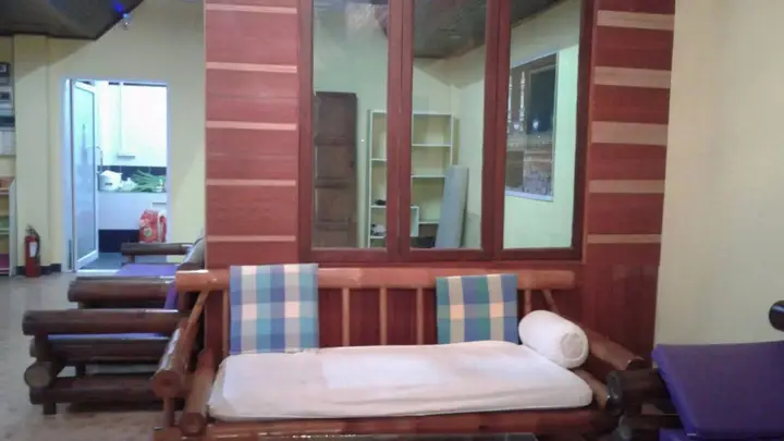 Као Лак: Khaolak Traveller Lodge