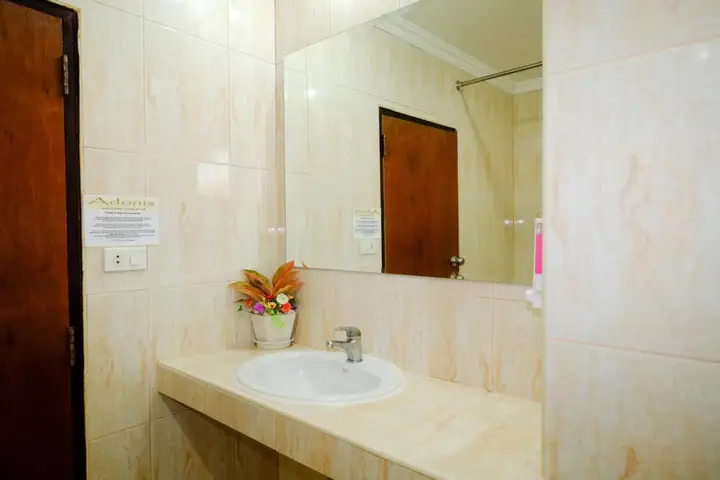 Кату: Adonis Guest House