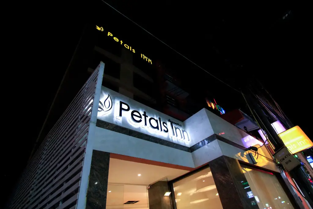 Petals Inn — фото 1