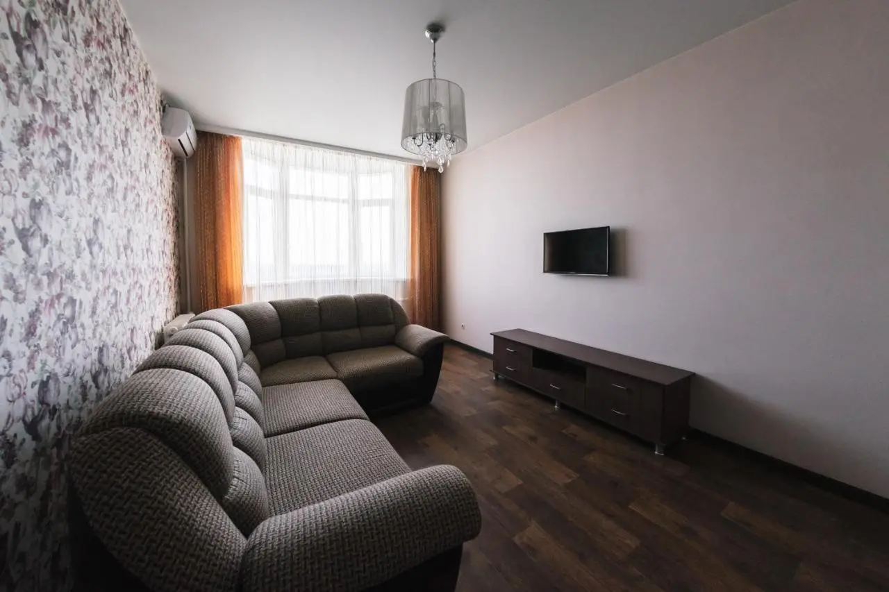 Оренбург: Apartment on Mira 3/1