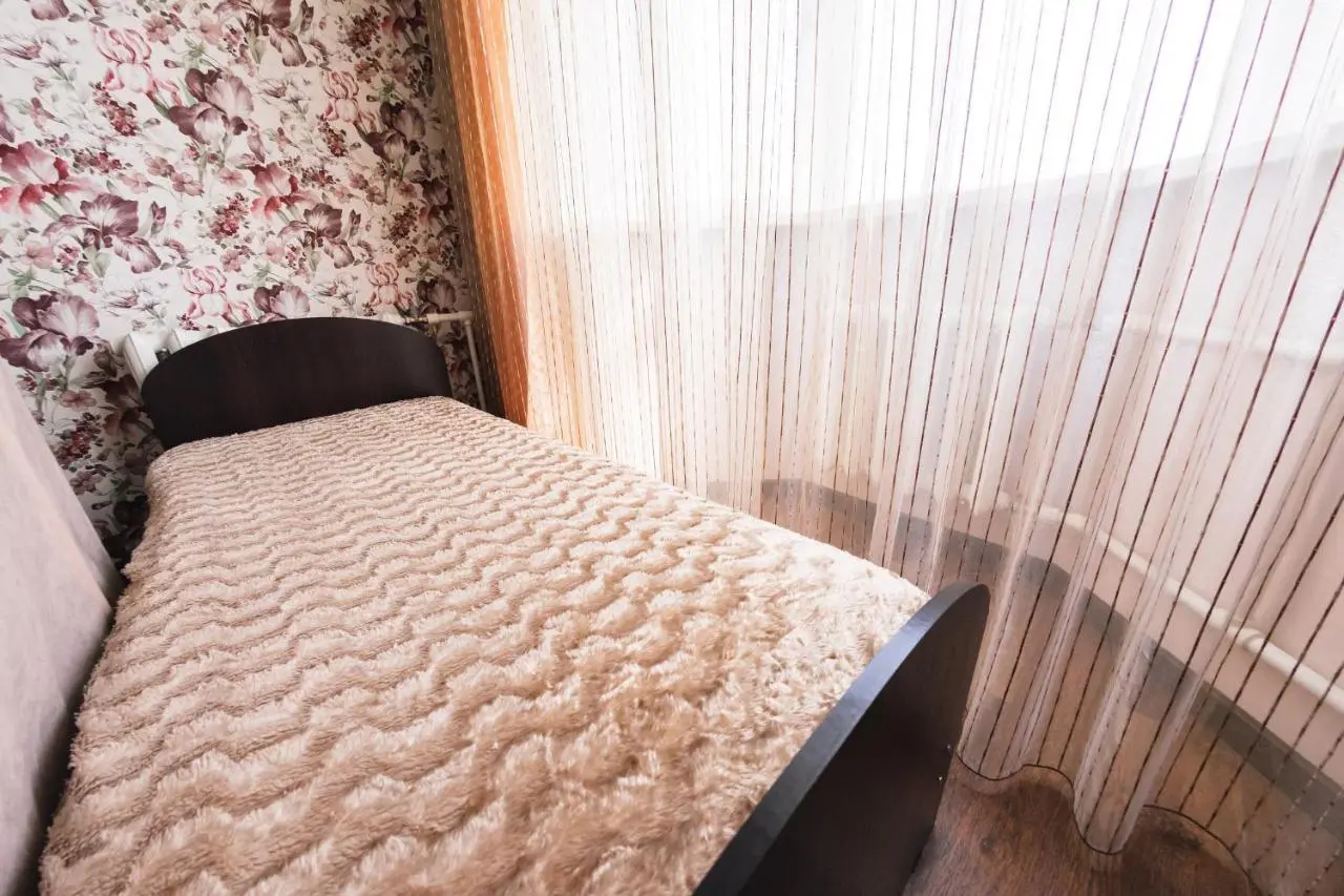 Оренбург: Apartment on Mira 3/1
