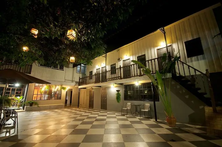 Бангкок: Nacornhostel Nil