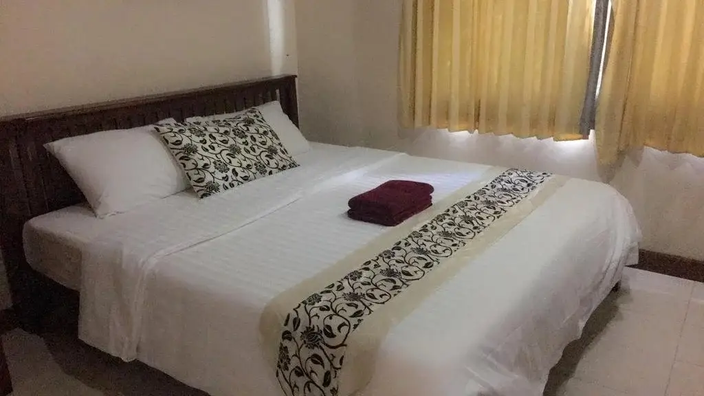 Кату: Same Same Guesthouse