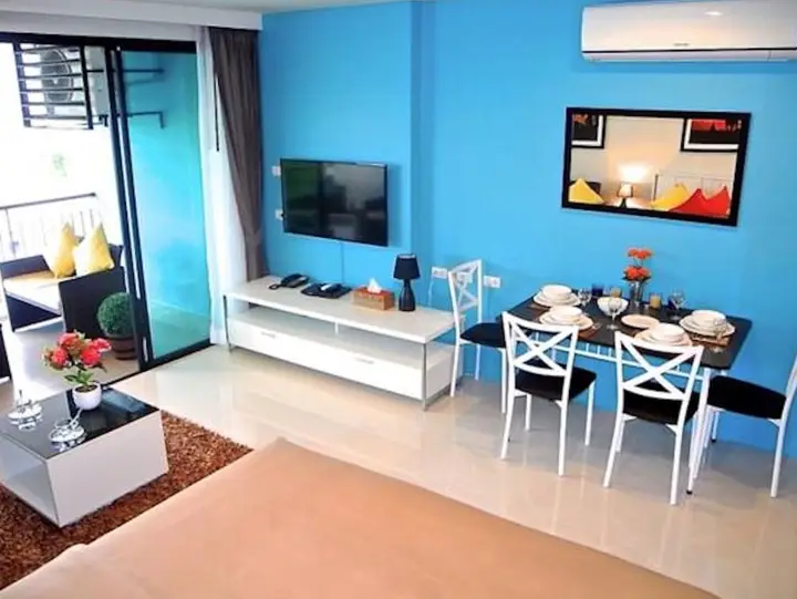 Кату: Bliss Patong Modern Studio
