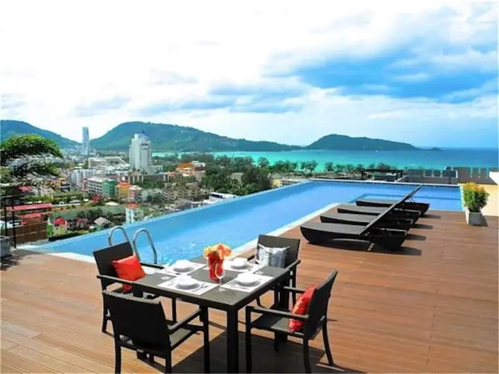 Кату: Bliss Patong Modern Studio