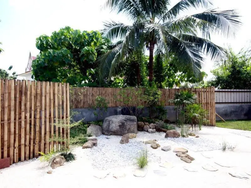 Муанг: Aoi Phuket
