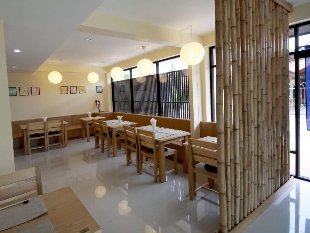 Муанг: Aoi Phuket