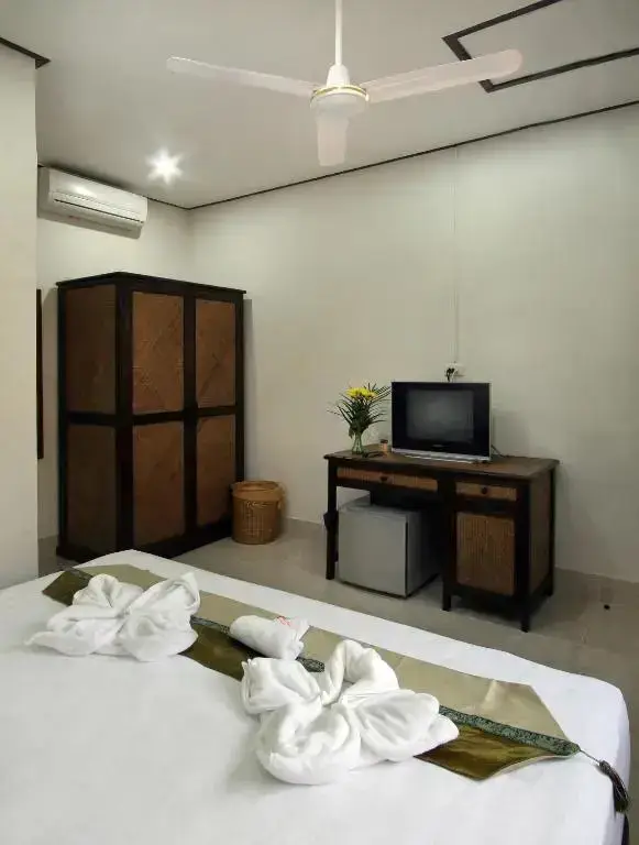 Муанг: Karon Beach Pool Hotel