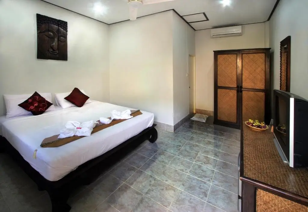 Муанг: Karon Beach Pool Hotel