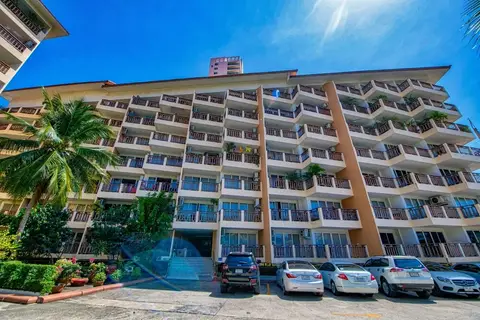 Royal Hill Resort Condotel — фото 1
