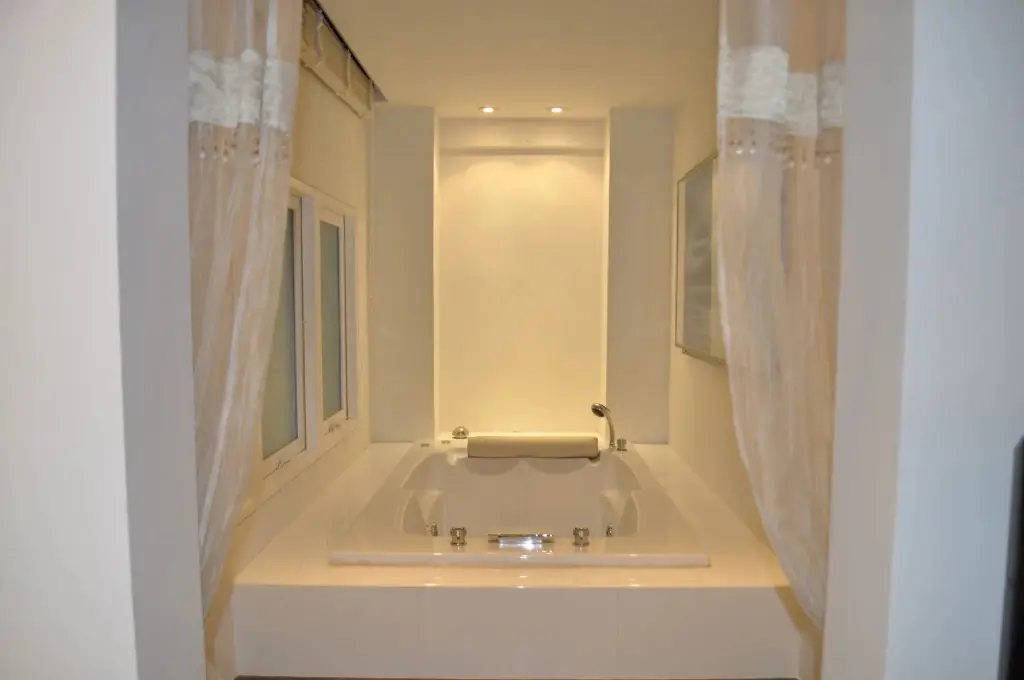 Кату: Saladee Gallery Residence