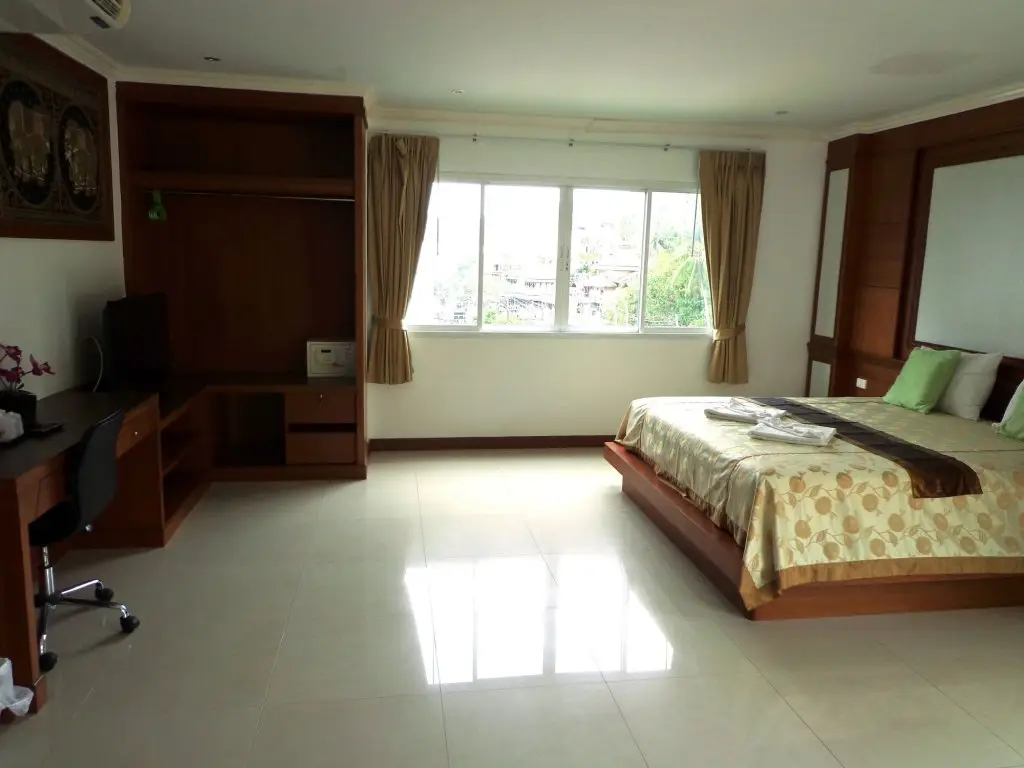 Кату: Sukcheewa Residence Phuket