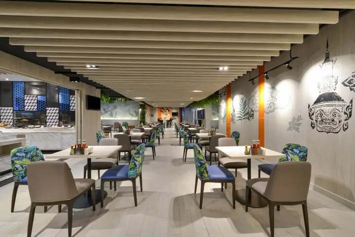 Бангкок: Holiday Inn Express Bangkok Sukhumvit 11 by IHG