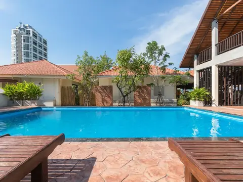 Lotusland Resort — фото 1
