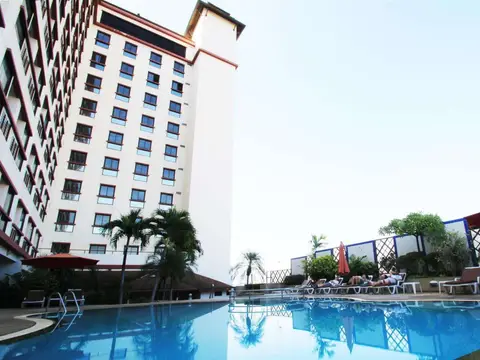 Amora Hotel Tapae Chiang Mai — фото 1
