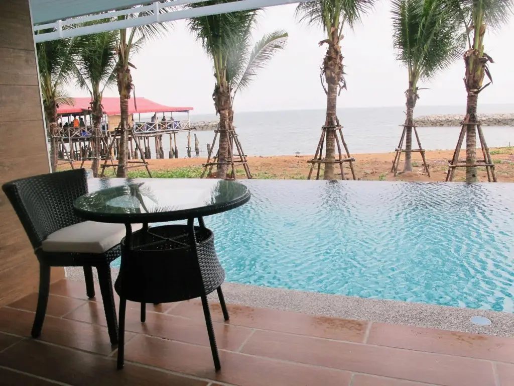 На Чом Тхиан: Nantra Pattaya Baan Ampoe Beach