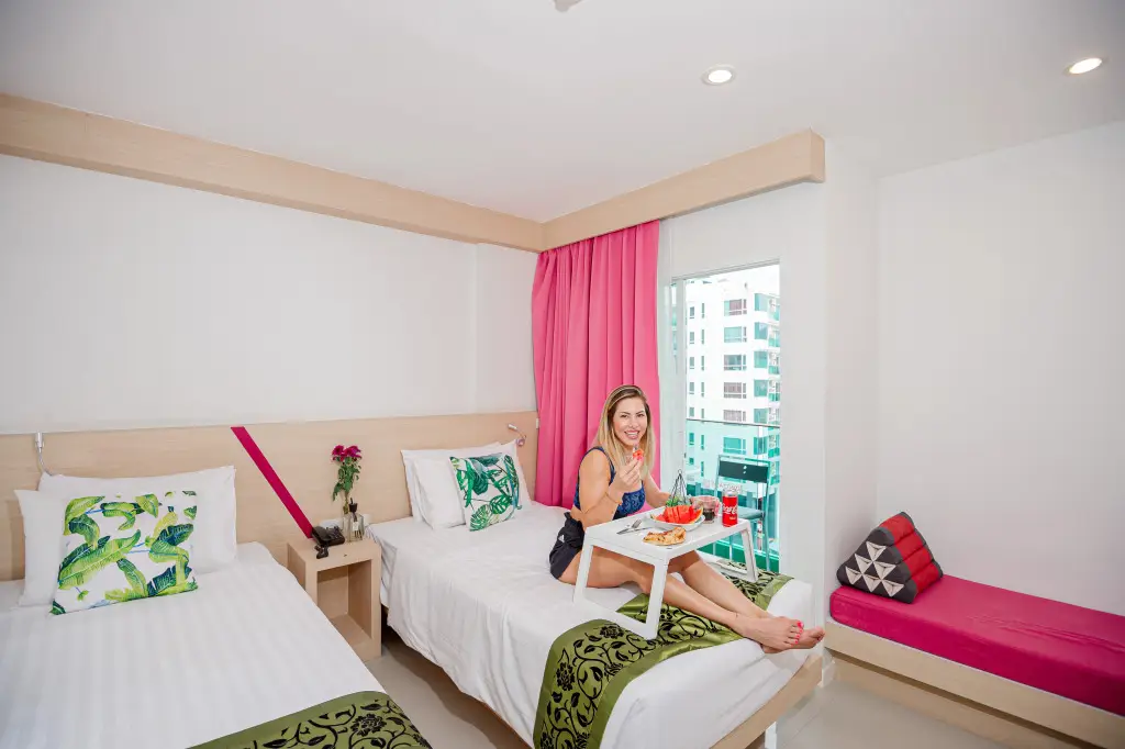 Кату: SunSeaSand Hotel (Patong) (SHA Certified)