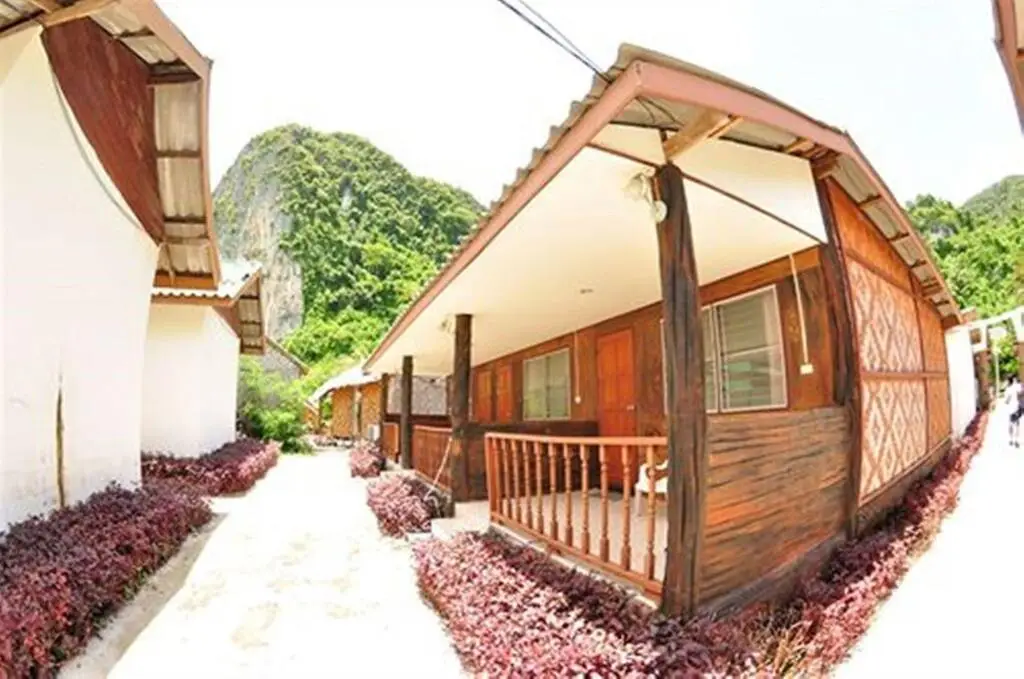 Phi Phi Nice Beach Resort — фото 1