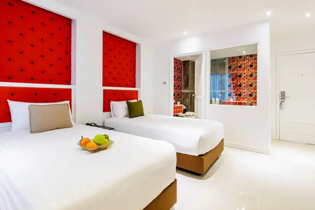 Кату: Raha Gold Residence Patong