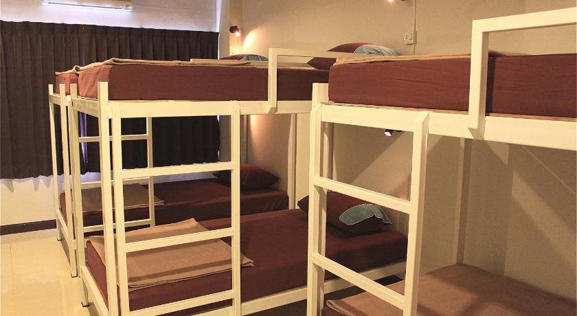 Муанг: Ananas Phuket Central Hostel